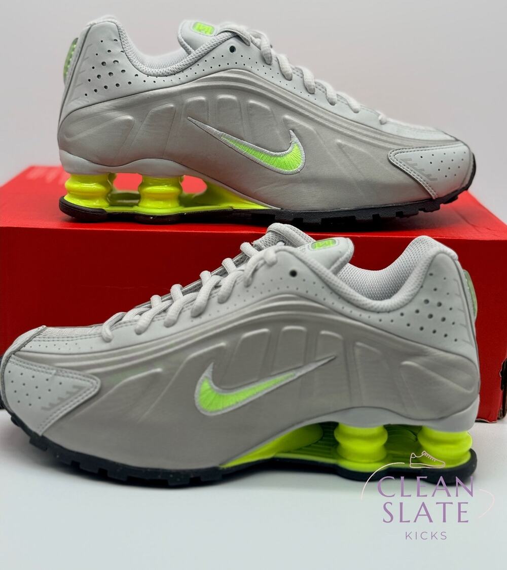 Nike Shox R4 GS College Grey Volt-Vast Grey Youth 5Y NIB